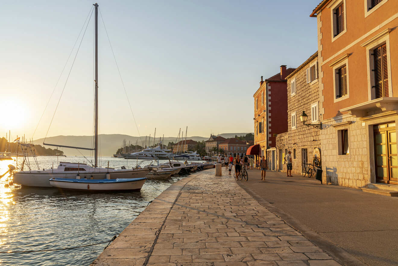 9 Affordable Getaway near Hvar